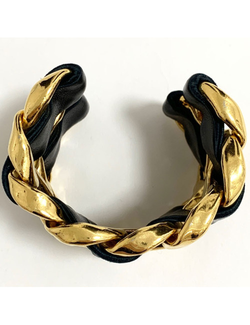 Manchette CHANEL cuir noir et or 
