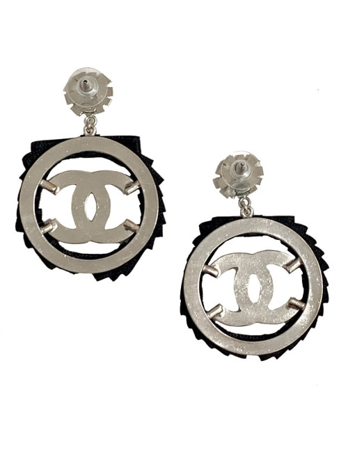 Boucles d'oreille clous CHANEL pendantes ruban noir