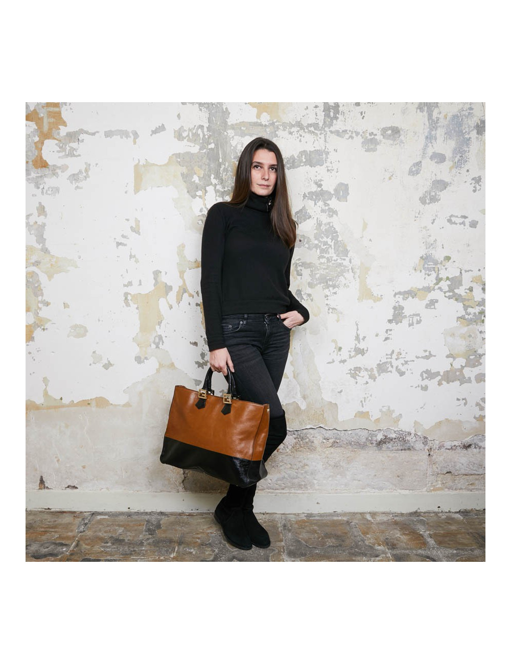 Cabas FENDI bicolore en cuir marron et noir 