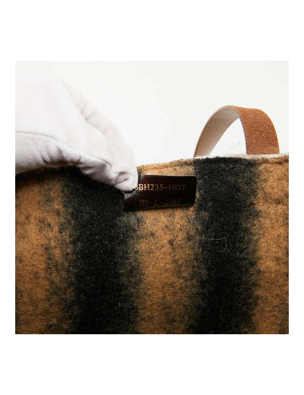 Grand cabas FENDI en laine bouillie beige GM