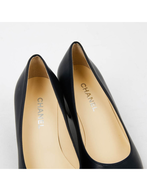 Escarpins T35 CHANEL cuir bleu