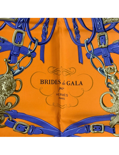 Carré HERMES Brides de Gala mauve en soie