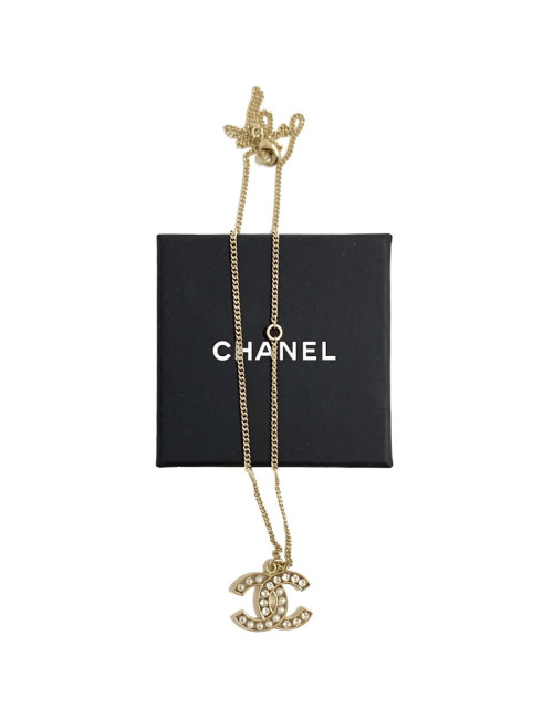Pendentif CC CHANEL 