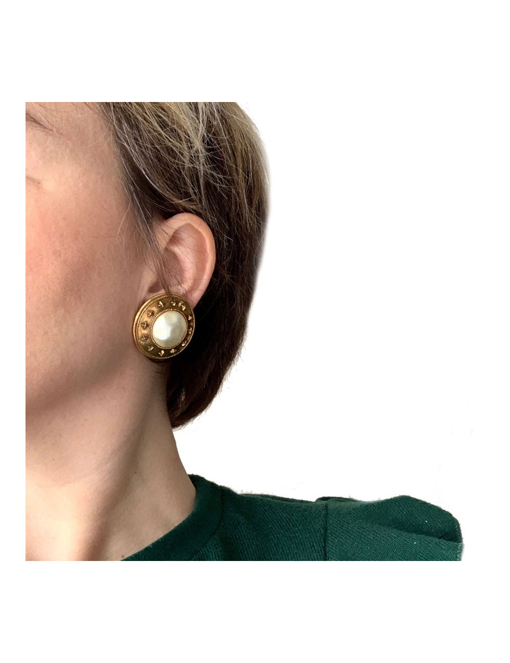 Boucles d'oreille clips CHANEL 80'