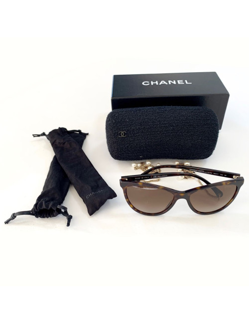 Lunettes de soleil CHANEL édition limitée avec Bijoux 