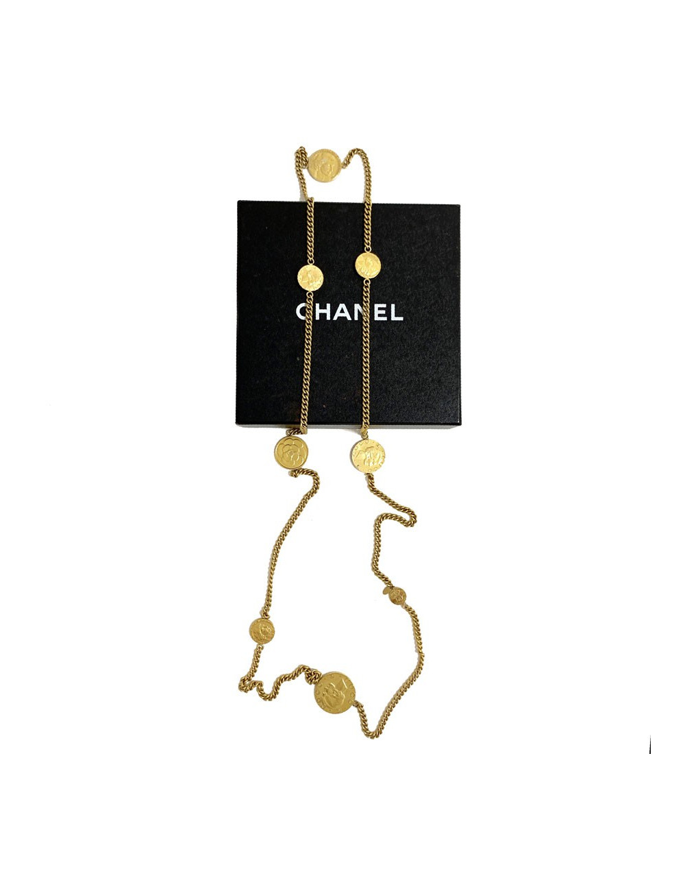 Sautoir CHANEL médaille dorée