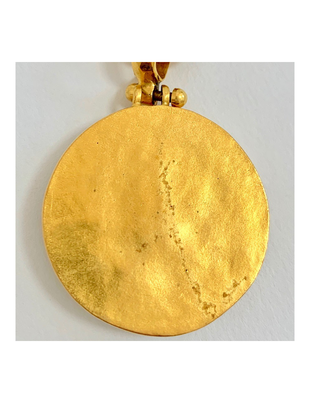 Sautoir medaillon nacré CHANEL