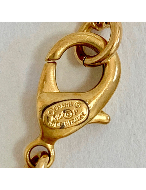 Collier CHANEL pendentif CC CHANEL PARIS