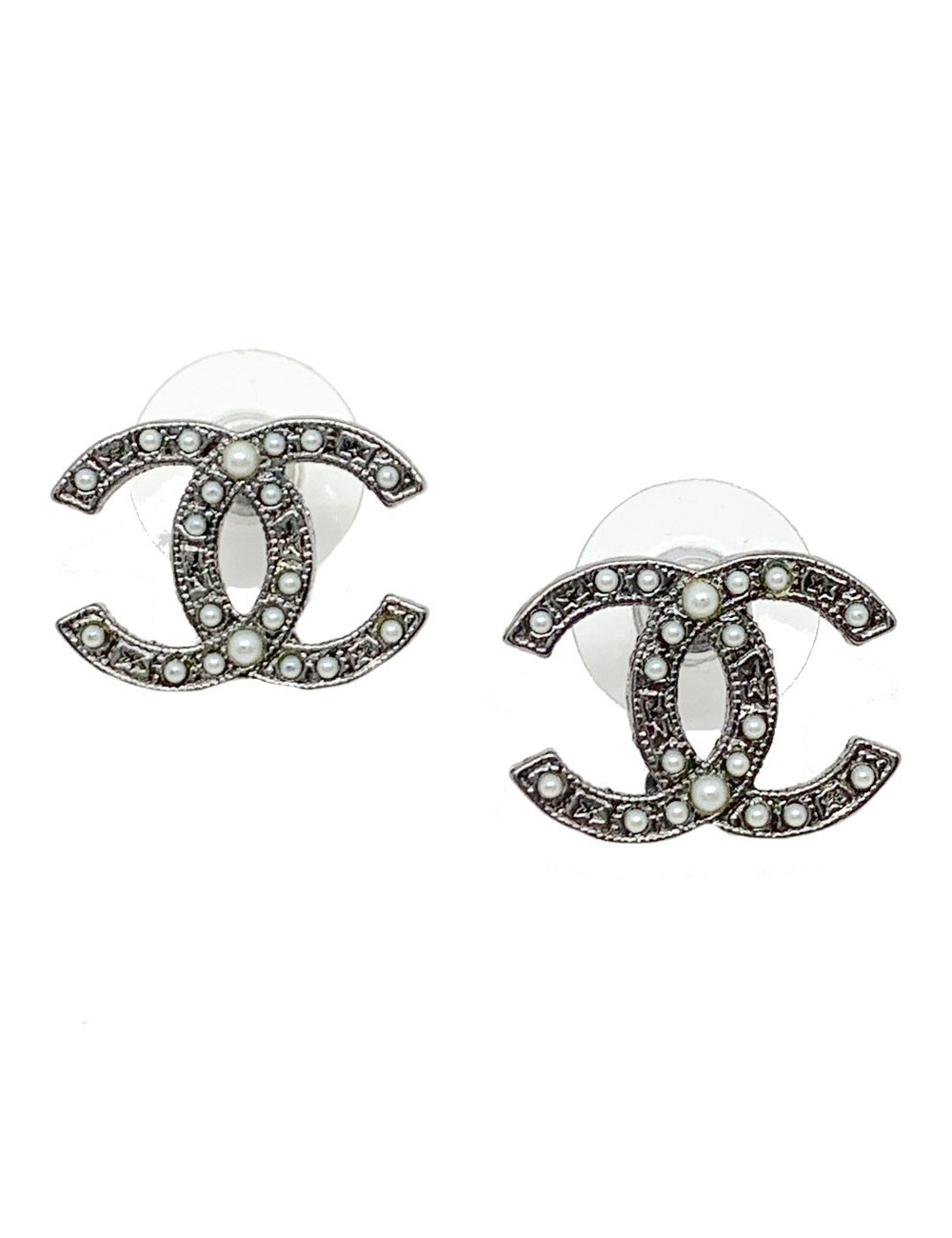 Boucles d'oreille CHANEL perles nacrées