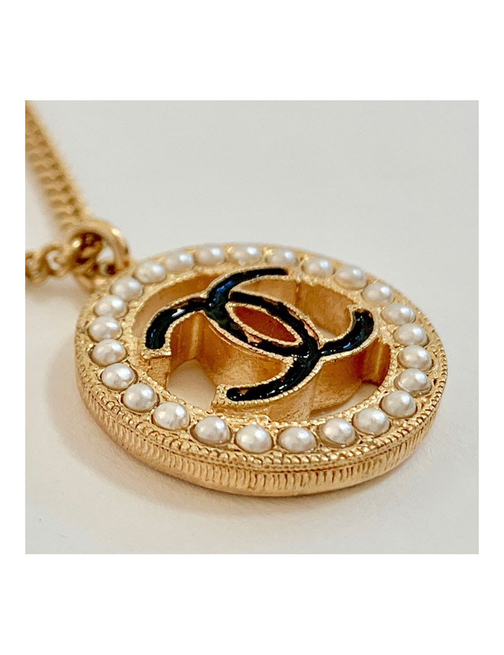 Collier CC doré CHANEL