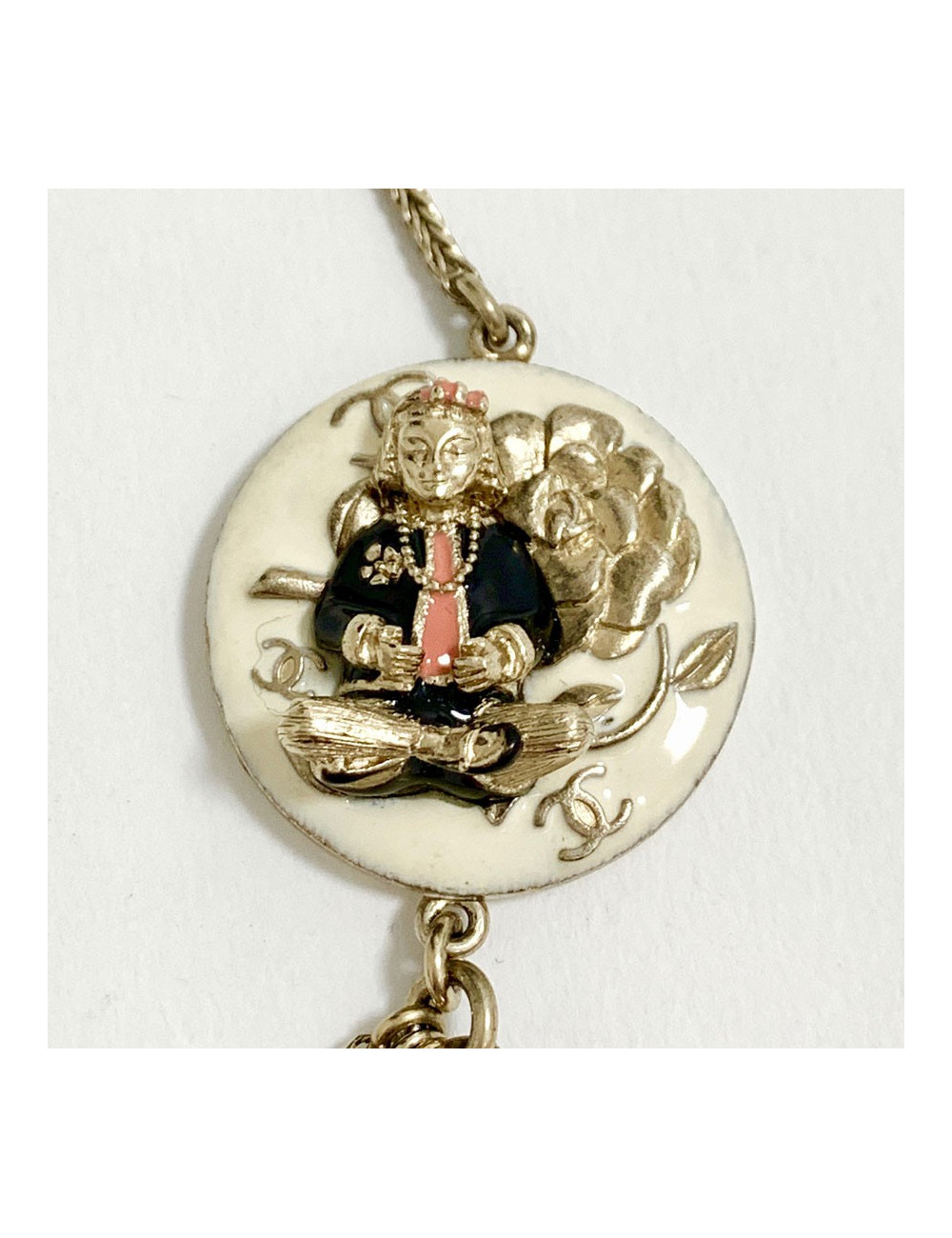 Sautoir Paris Shanghai CHANEL Collector