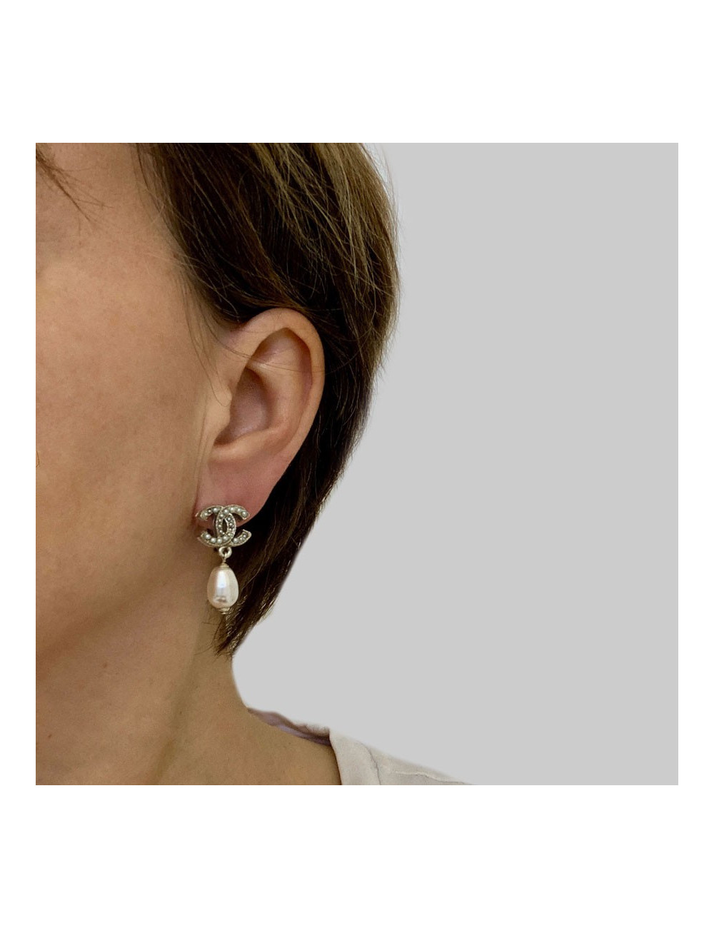 Clips pendants CHANEL perles nacrées