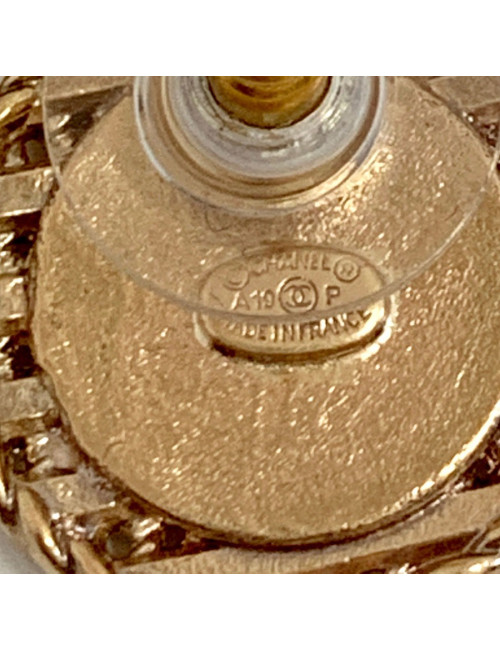 Clous CHANEL CC et chaine dorée