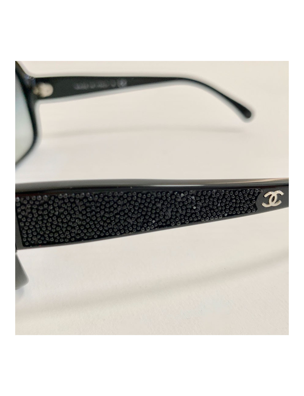 Lunettes de soleil CHANEL
