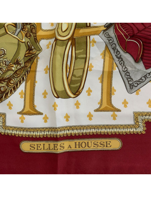 Carré HERMES 90 x 90 soie 100 % "Selles a housse"