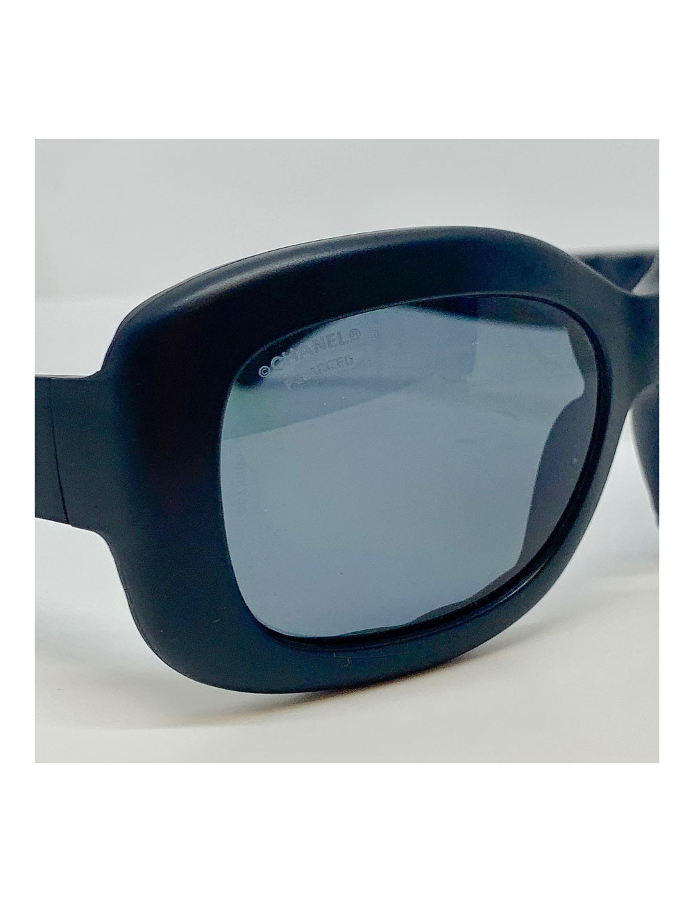 Lunettes de soleil CHANEL