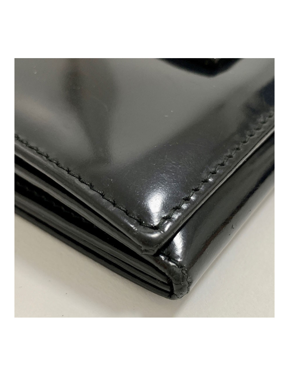 Portefeuille GUCCI cuir verni mat noir