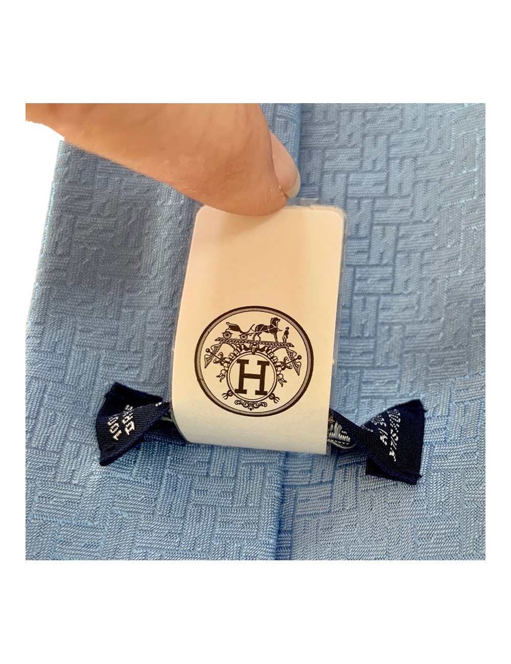 Cravate HERMES bleu ciel