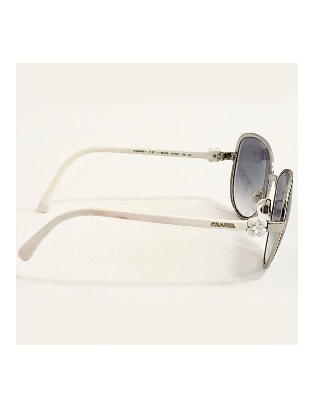 Lunettes de soleil CHANEL