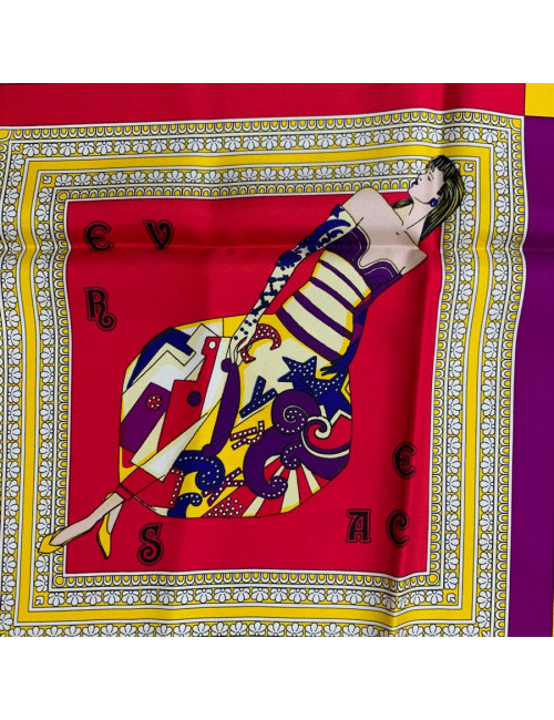 Carré VERSACE multicolore en soie