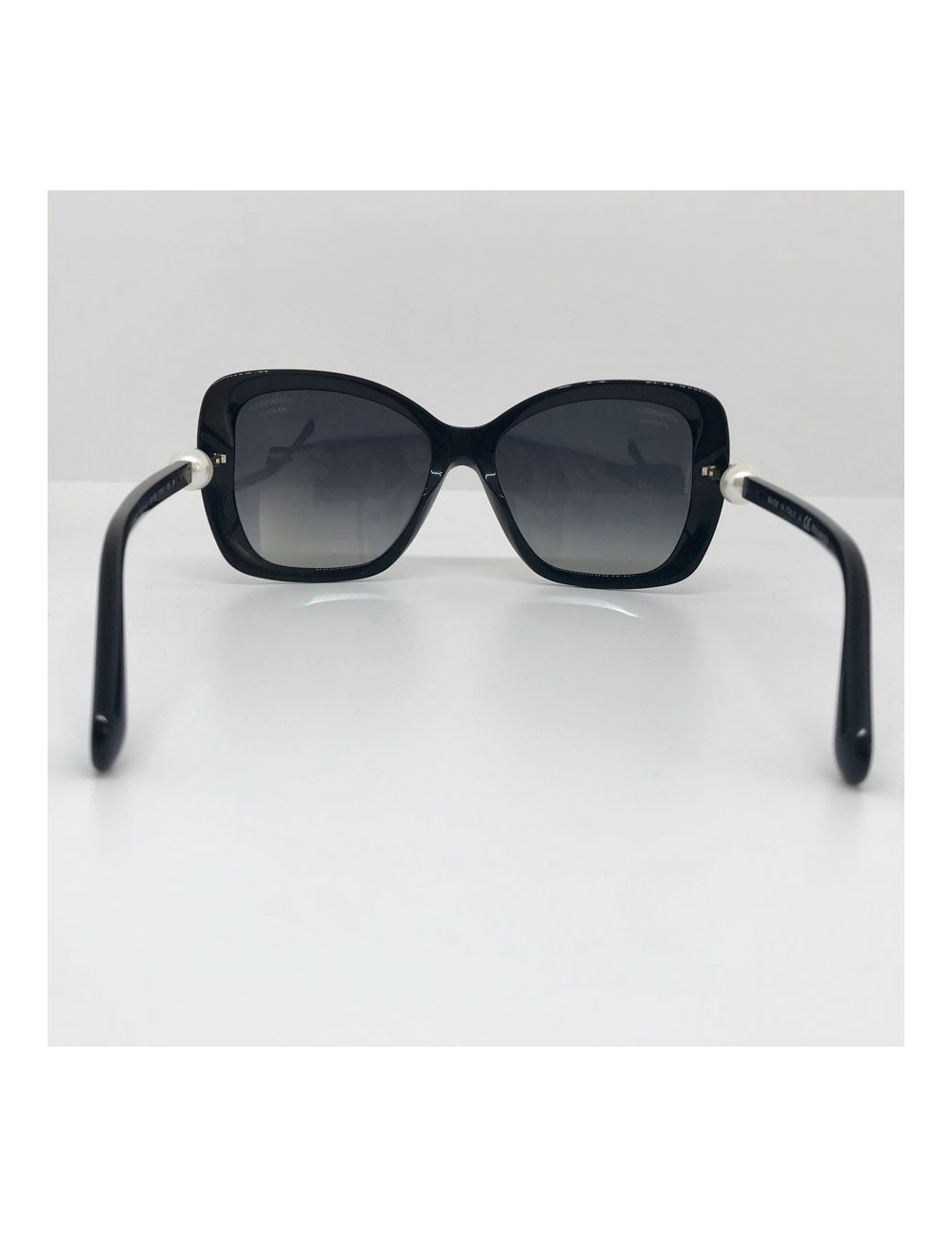 Lunettes de soleil CHANEL