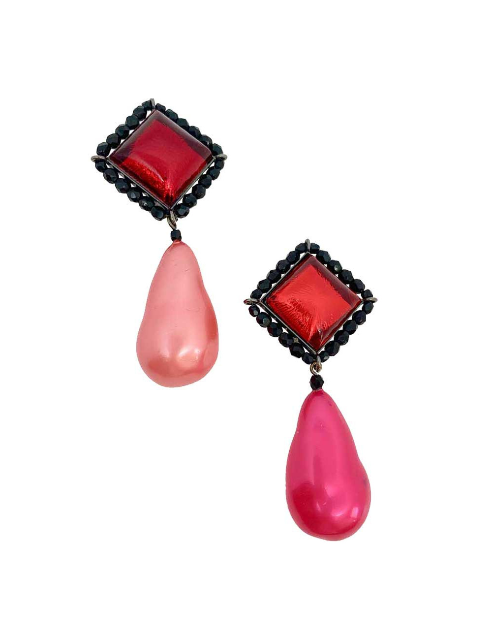 Boucles d'oreille perle rose non signés