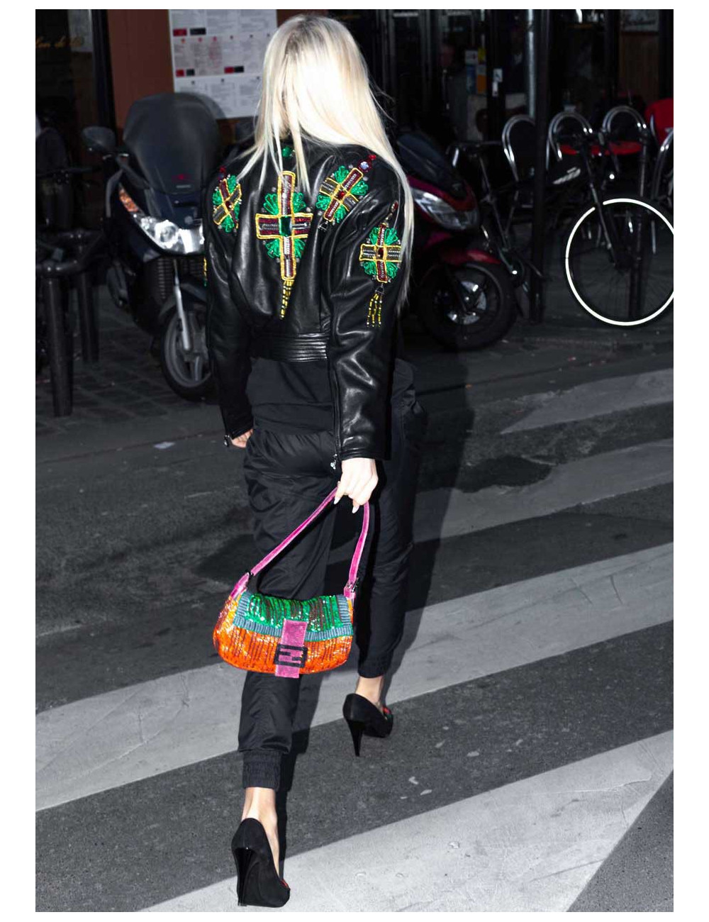 Veste GIANNI VERSACE cuir broderies vintage