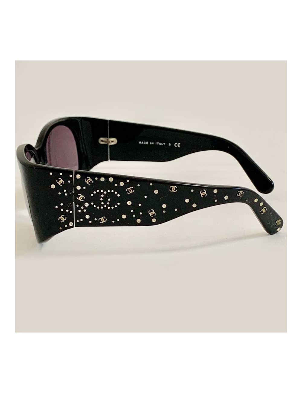 Lunettes de soleil CHANEL CC strass