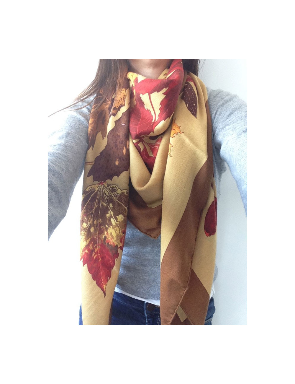 Châle HERMÈS cachemire et soie