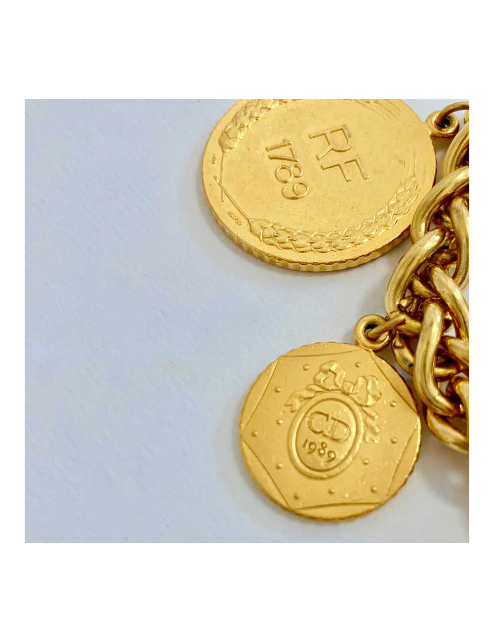 Bracelet DIOR Révolution Française breloques dorées 