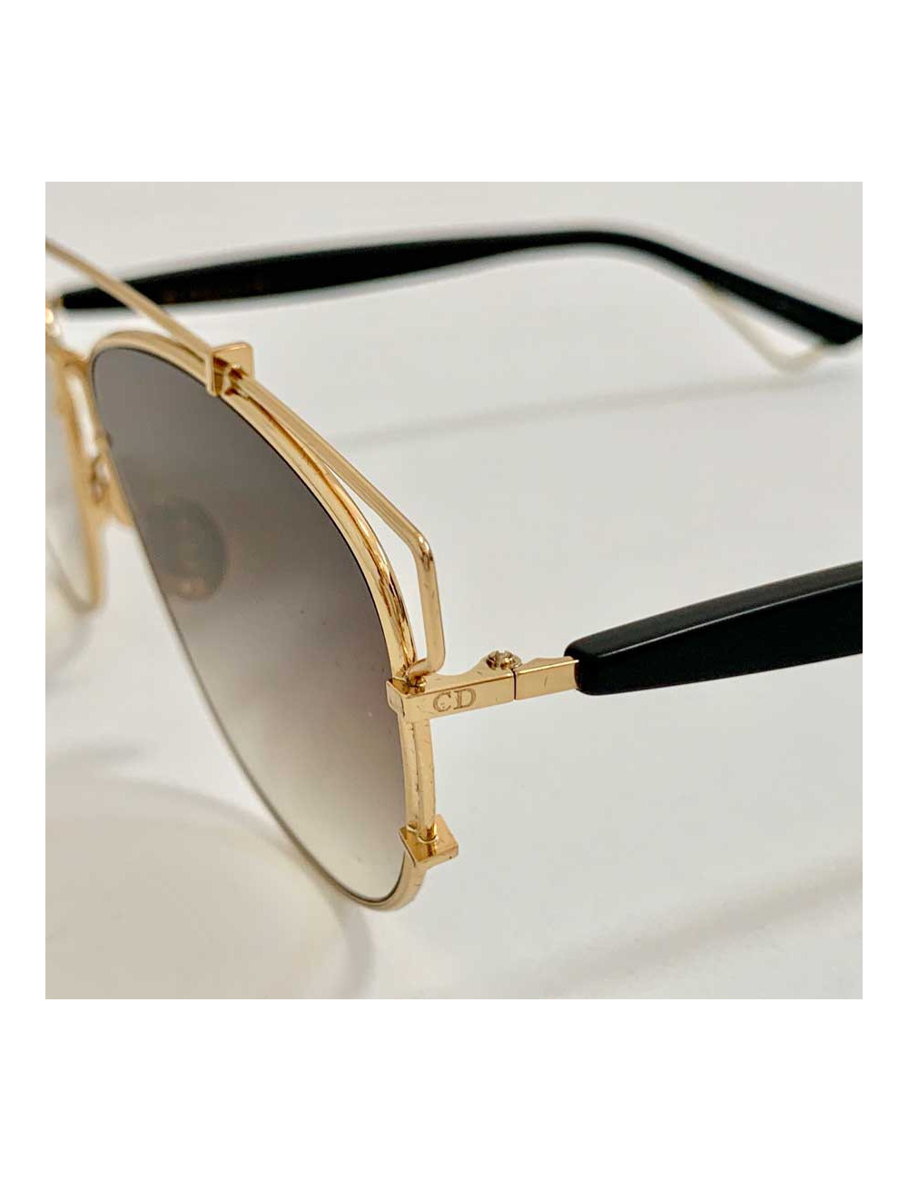 Lunettes de soleil DIOR