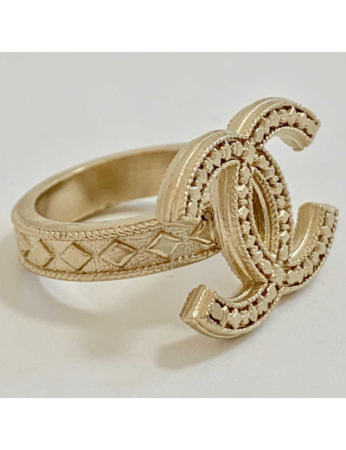 Bague CHANEL CC occasion dorée T50