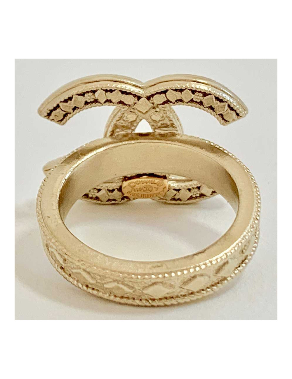 Bague CHANEL CC occasion dorée T50