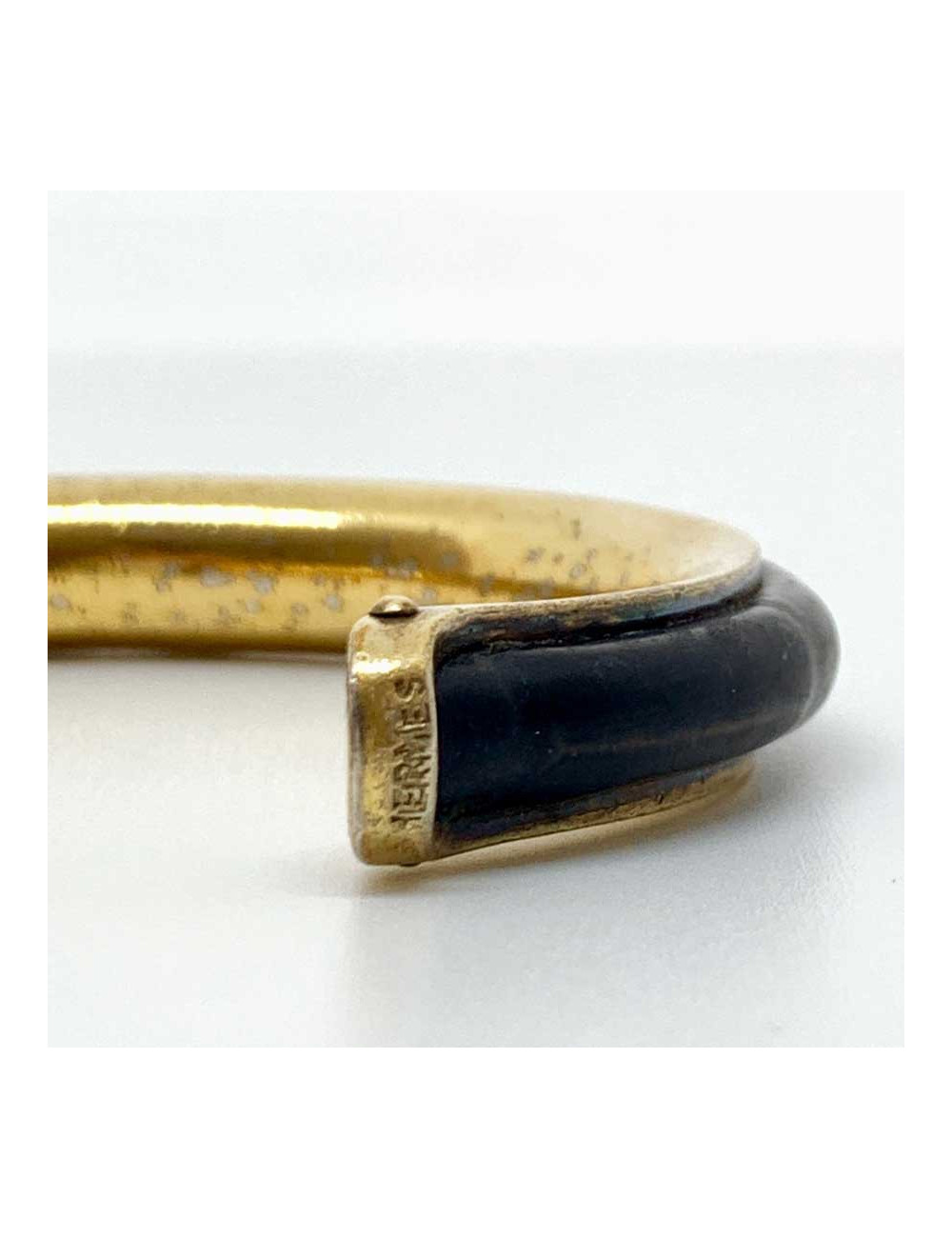 Bracelet vintage HERMES cuir noir laiton doré