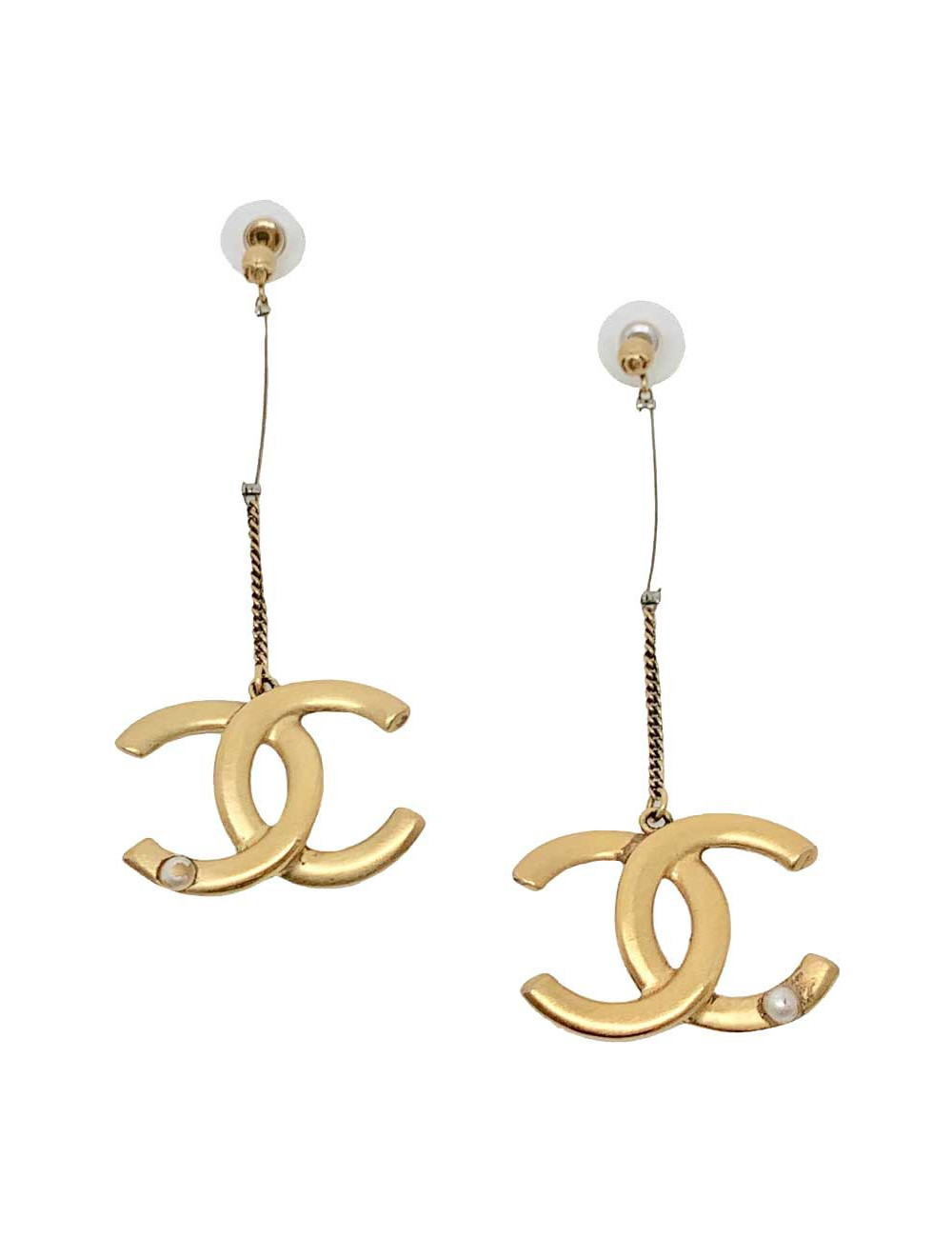 Boucles d'oreille CHANEL CC pendant couleur or mat