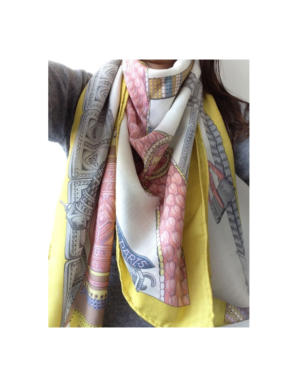 Châle HERMÈS cachemire et soie