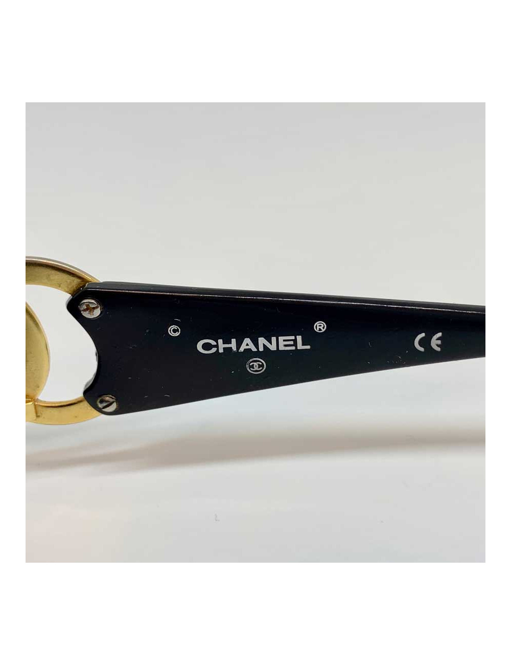 CHANEL CC sunglasses