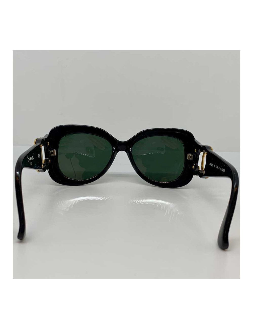 Vintage CHANEL Sunglasses CC in Gilt Metal and black acetate