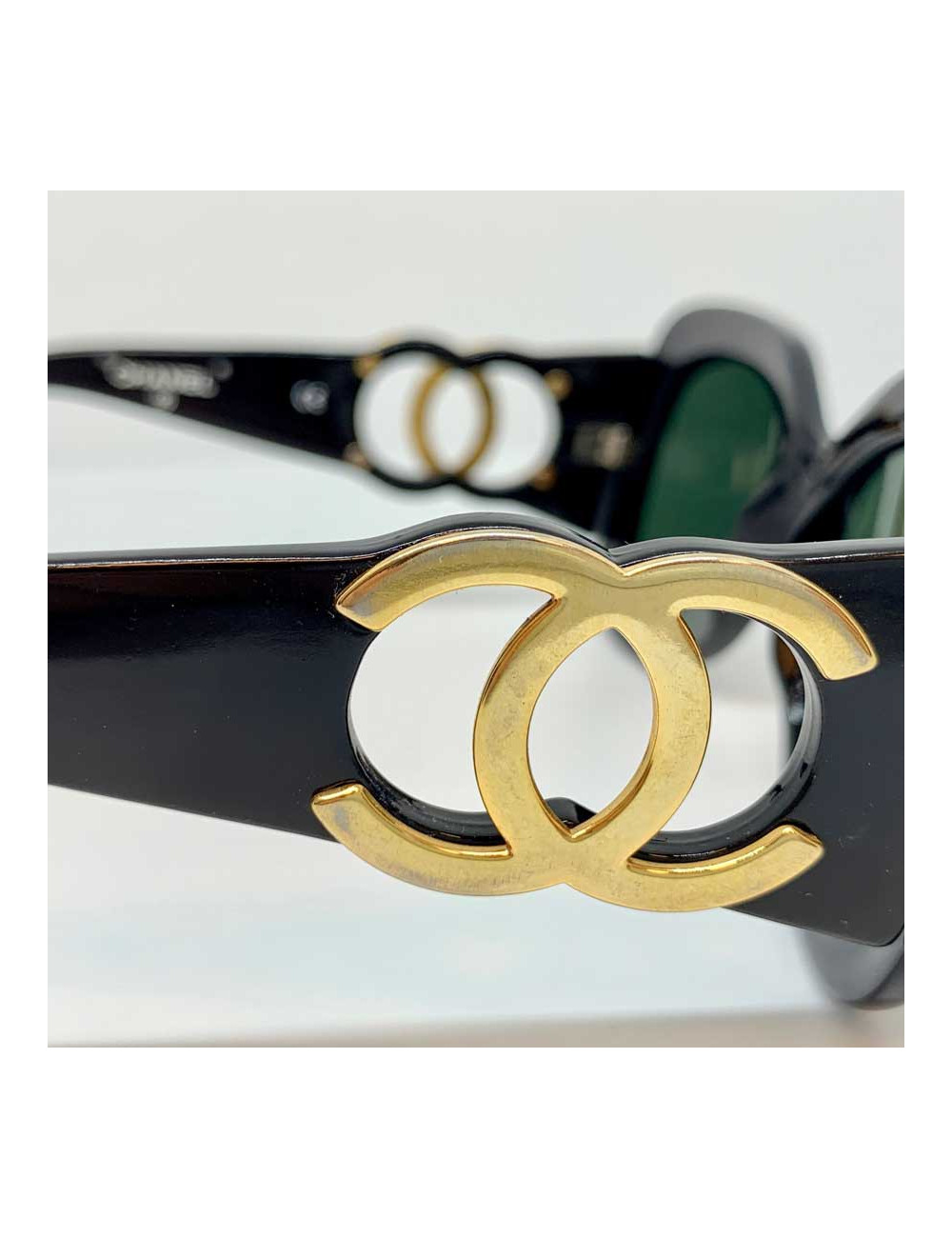 Lunettes CHANEL occasion CC doré et actétate noir