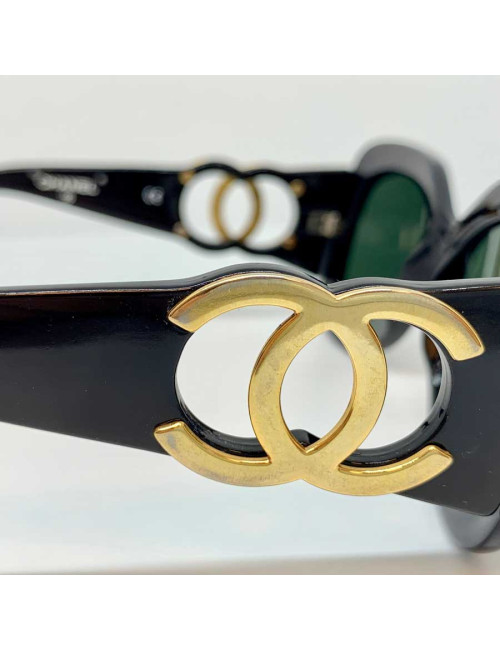 Vintage CHANEL Sunglasses CC in Gilt Metal and black acetate