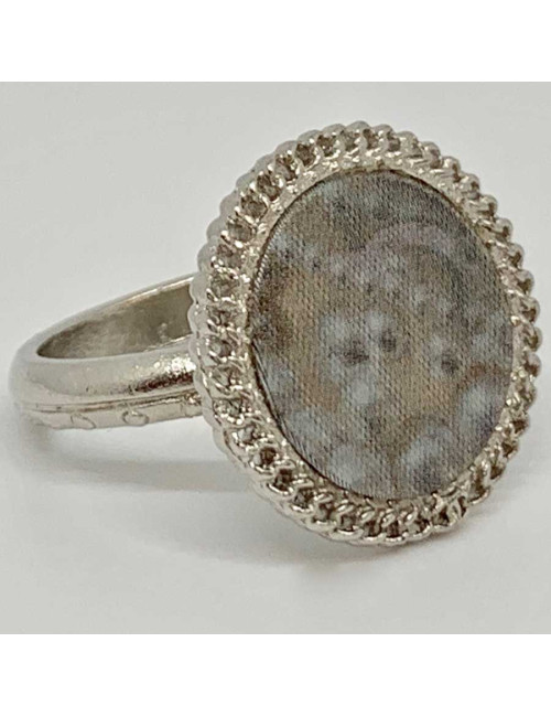 Bague CHANEL grise T51 CC en hologramme