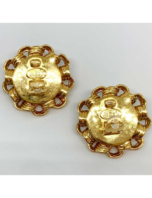 CHANEL Vintage earrings in gold and Pearly Pearl