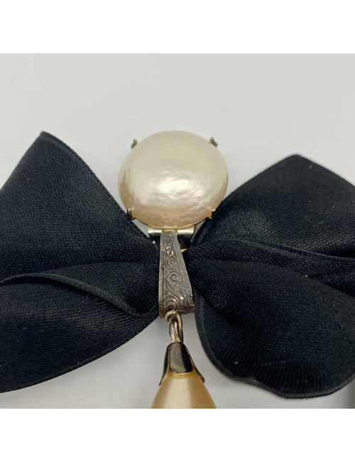 Boucle d'oreille clip perle pendante non signée