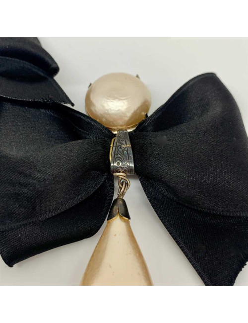 Boucle d'oreille clip perle pendante non signée