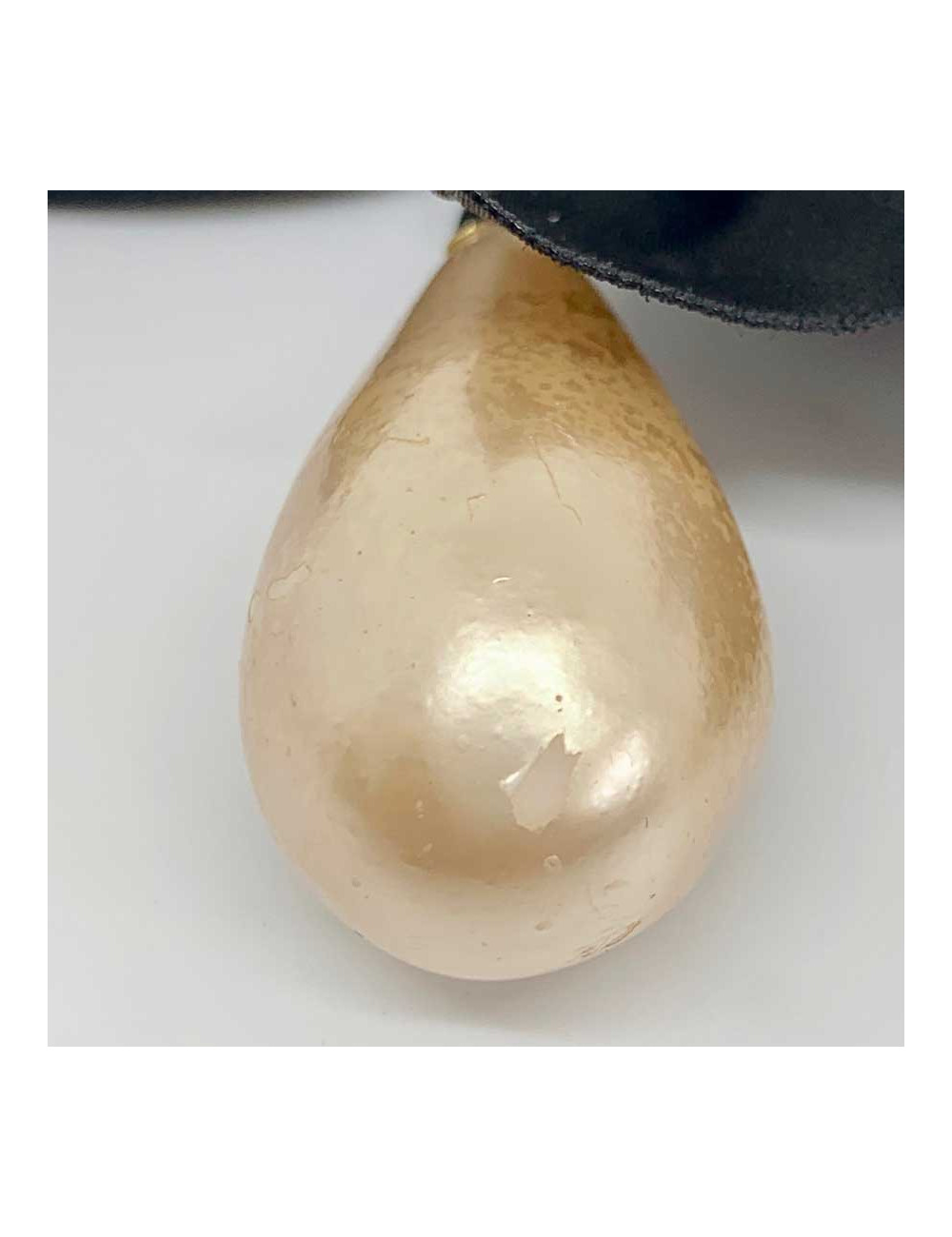 Clips pendantes perles poires nacrées