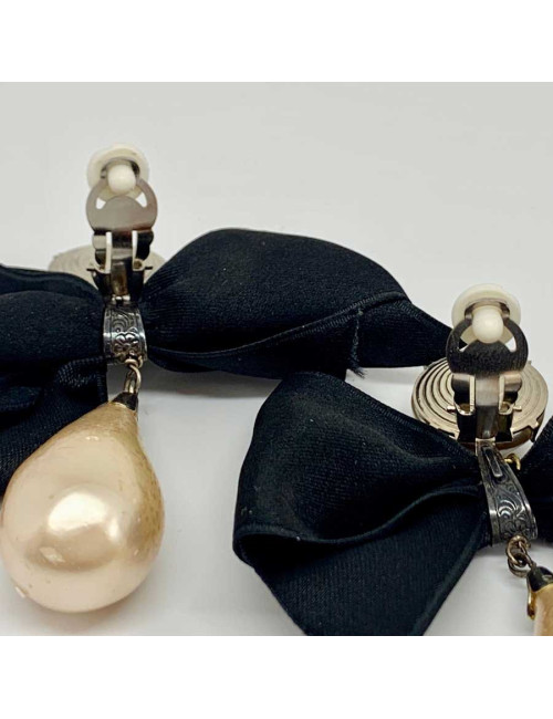 Clips pendantes perles poires nacrées