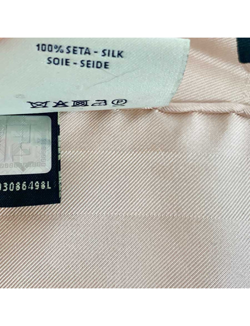 Grand carré FENDI rose en soie