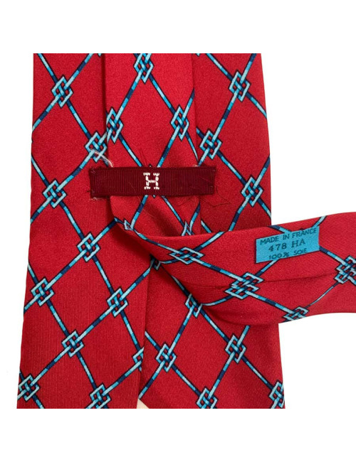 A NETTOYER Cravate Hermes rouge
