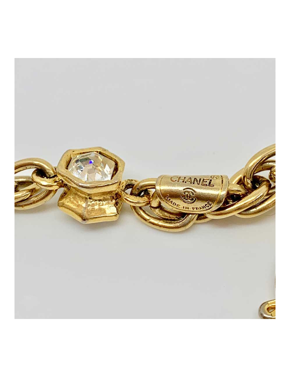 Collier vintage CC CHANEL strass et métal doré