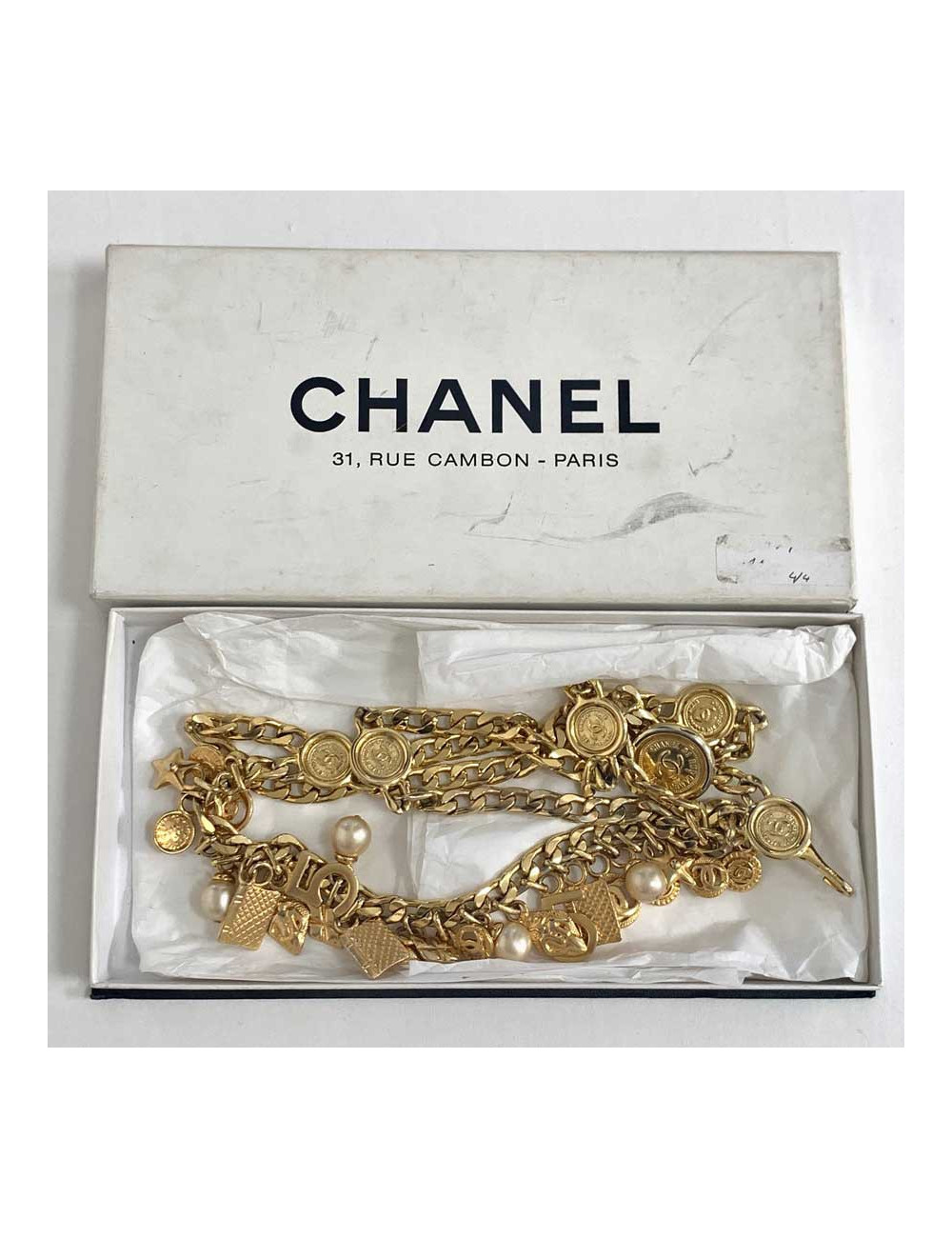 Ceinture sautoir CHANEL avec breloques Vintage